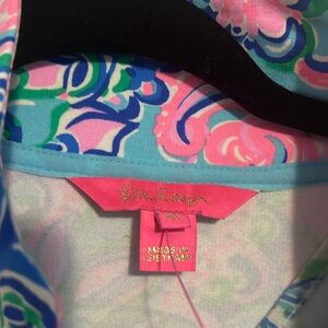 Lilly Pulitzer Leona UPF 50+ zip-up in Blue Horizon Jungle Sunrise